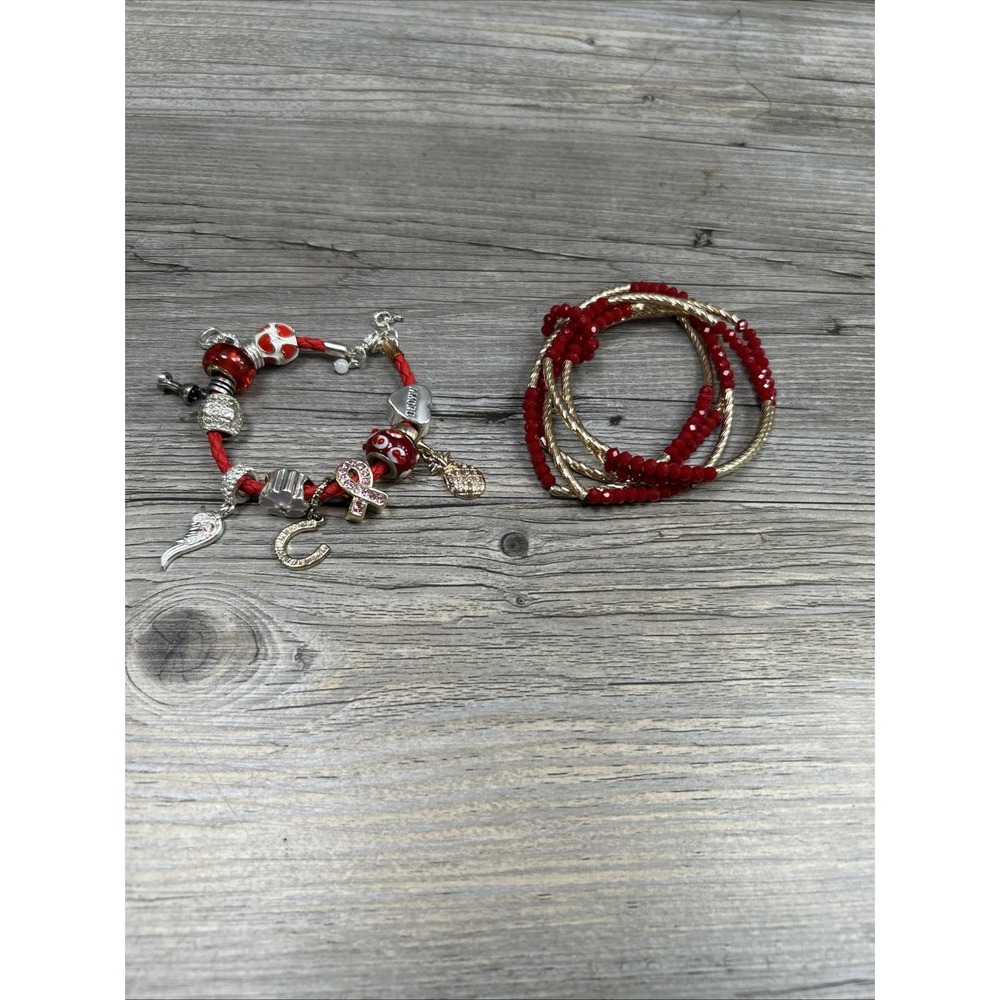 Lot Of 2 bracelets‎ Charm And Bead Bracelets Red